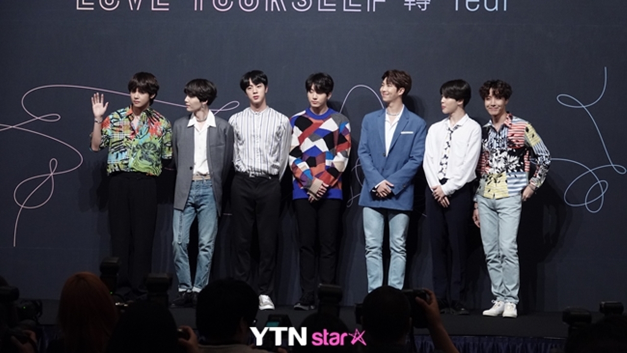With leader RM, Jin, Jungkook, Jimin, J-Hope, Sugar and V, BTS boasts a more sticky teamwork than any other group.Power and passion, which are emitted from each members seat, shine even more when the seven are complete: the reason fans are enthusiastic about BTS, and it is a clear driving force they can come to.I analyzed each of the seven BTS members who were enthusiastic about their fans. They were full of deadly charms.First, I analyzed four vocal lines responsible for the overall melody and flow of team music.Four sexy vocal lines (Jungkook and Jimin and V and Jean)In fact, Jungkook was rejected after participating in Mnet Superstar K3 audition in 2011 when he was a junior high school student.However, seven large-scale agencies that watched dance and vocals, including his beauty, sent a love call to Jungkook.At that time, Jungkook was reported to have decided to go to the big hit because he was cool when he saw RM, who was a big hit entertainment Idol producer.Jungkook is considered to be the youngest charismatic in the team, and of course, there are considerations from his members, but Jungkook overwhelms the crowd with his youngest gesture and expression.Jungkook is also a leading dancer for the team, although he also boasts outstanding vocal skills. His dance skills are significant as he leads the teams choreography.Jungkook, which presents delicate and Powerful dances, is a completed work of big hit.Big Heat sent Jungkook to the United States during the Idol Producer to take lessons from famous choreographers, and Jungkook was able to return with a dancer as good as a professional dancer.In the end, he became the specified youngest in his team.In addition, Jungkook started to fill his personal capacity by participating in the song Love is not over and composing in the album Hwayang Yeonhwa Part 2 released in 2015.Jimin is also the main dancer in the team. Jimin, who majored in modern dance since childhood, is a senior at the Busan Arts High School and has been a dancer.In fact, Mnet Shinyang Man Show, which was broadcast last year, showed Jimin, who was a first grade student in Busan, performing modern dance, showing solid abs and body shape.Because of this, Jimin often appeals to the sexyness that reveals the arm muscles on stage.Jimin, who seems to be strong, has the nickname Mangaeokok.The white face is characterized by Jimins smile when he laughs, because he is cute and full of charm to touch.Jimin is also famous for his warm hearted members, such as supporting his alma mater.In addition, V called OST Dead You of Gallery, which appeared with his vocal ability, and was named Best OST in the 2017 Melon Music Awards.In 2011, Jin was cast on the streets by a big hit official during his school days at Konkuk Universitys Department of Film and Arts, and eventually walked the path of Idol Producer.Although he was a bit late on the singers path, Jin is called the steadfast endeavour; Jin, who first started singing at the age of 21, has consistently tried to overcome his talents.Initially, Jin went to college with an actors dream, but practiced day and night to become a singer after entering the big hit.It was music that started late, but Jin turned his eyes to vocals, as well as lyrics and compositions.Jean has worked on growing herself, starting with Circle and Room Cypher in 2013, participating in The Hilarious Boys, Love is Not Over in 2015, and Awake in 2016.Jean, the eldest brother of the team, is a good man who always keeps the members behind rather than being dignified. While giving the leaders position to his brother, RM, Jean took the lead in doing each other without any greed.