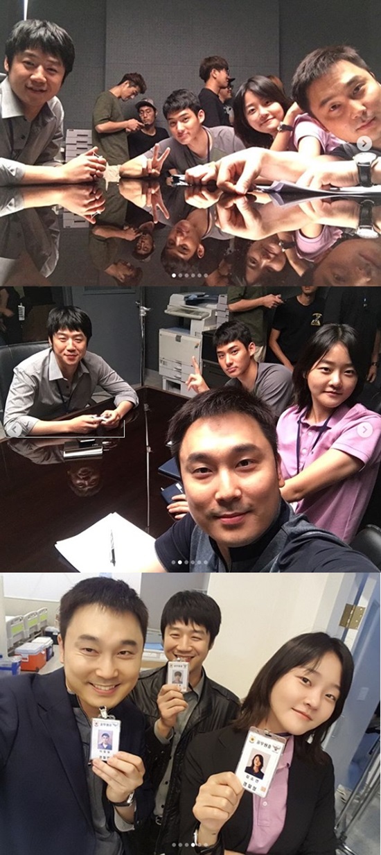 Actor Kang Seung-hyun boasted a sticky loyalty with the movie Believer team.Kang Seung-hyun posted several photos on his instagram on the 1st, There is nothing to see in the Believer movie, but we were a very hard and sticky team.Kang Seung-hyun in the public photo is staring at the actors and cameras that have been breathing together in Believer and creating a warm atmosphere.Kang Seung-hyun played the role of So Yeon in the movie Believer released on the 22nd of last month.Photo: Kang Seung-hyun SNS