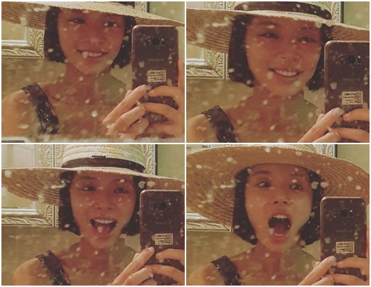 Actor Hwang Jung-eum told the recent situation of falling in love with Selfieplay.Hwang Jung-eum posted several selfie photos on his instagram on the 3rd with the phrase Selffieplay is exciting ... smile.Hwang Jung-eum is appearing in the SBS drama Hunnam Chung; Hwang Jung-eum boasts actors Nam Gung Min and Chemie in the drama.Hwang Jung-eum married in 2016 and won in August last year.