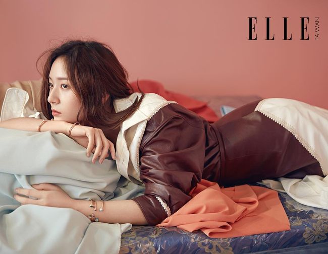 Krystal Jung of Group F-X has decorated the Taiwan fashion magazine cover.Fashion magazine Elle Taiwan posted a picture of Krystal Jung on the official SNS on the 31st of last month.In the photo, Krystal Jung, who matches brown leather One Piece and pink jacket, is posing with various accessories.Krystal Jungs soft and elegant atmosphere catches the eye.In an interview released together, Krystal Jung said, The word ice princess is just a nickname made by many people. I have a lot of passion for many things.I am excited every time I see cups and pretty little things. Meanwhile, Krystal Jung is considering appearing in the drama Pan, which depicts the story of a legal return team that finds and recovers all the hidden property earned by unscrupulous people.Elle Taiwan SNS