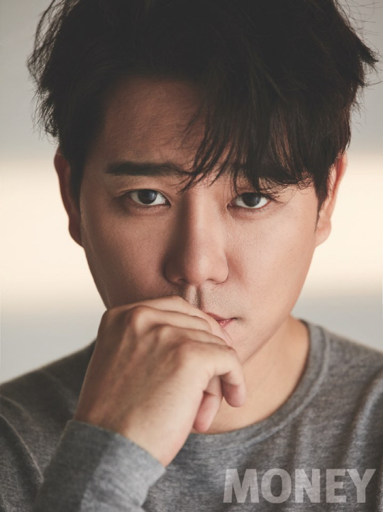 Actor Lee Tae-gon has released an emotional aspect through the picture.Lee Tae-gon put down the charm of Manly Men, which was like his trademark, for a while through the June issue of Korea India magazine money.Lee Tae-gon, who was in front of the camera with the theme of Between reason and emotion, and Lee Tae-gon, showed a natural style that was different from the previous one while showing casual suits rather than classic suits.Lee Tae-gon, who led the shooting with a natural look and pose, produced a modern atmosphere with gray t-shirts and black and white fashion.The charisma in the eyes of the camera is still unique, but Lee Tae-gons face looks comfortable somewhere.The warm light that illuminates him makes you feel the sensibility of Lee Tae-gon, who shines warmly even in cold reason.Lee Tae-gon recently appeared in the entertainment program Urban Fisherman, Dog-giving Man, Lets Sleep Only One Night, and showed a frank and pleasant aspect that was not seen through his work.This film was filmed in 2005 with Lee Tae-gon, the actor of the 13th year of his debut, who made his debut through the drama Heavenly, and a special picture and interview of money, a Korean India magazine that celebrated its 13th anniversary in 2005.Lee Tae-gon is attracting more attention as he is known to have told a candid and authentic story through an interview.Lee Tae-gons picture of Lee Tae-gon, which can be seen at the same time, can be seen in the June issue of Korea India Magazine money.