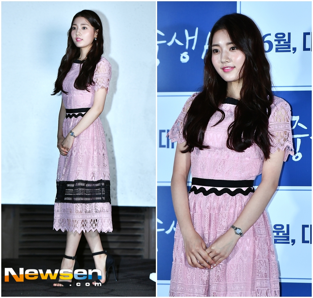 The premiere of the movie Girls A was held at the entrance of Lotte Cinema Counter in Gwangjin-gu, Seoul on June 4On that day, Jeong Da-bin responded to the photo pose.The premiere of the middle school girl A media distribution was attended by Lee Kyung-seop, Actor Kim Hwan-hee, Suho (guard), Jeong Da-bin, Yoo Jae-sang, Jung Da Eun and Lee Jong Hyuk.expressiveness