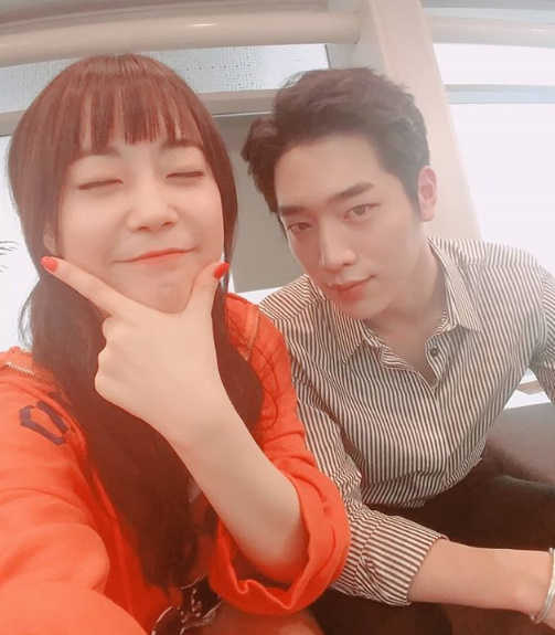 Actors Heo Young and Seo Kang-joon had a friendly time.Heo Young told his SNS on the afternoon of the 5th, #Are You Human Too?# The Roommate # Loyalty # Forever Face Shit #Seo Kang-joon I love you too much because you are human and posted a picture with the article.In the photo, Seo Kang-joon and Heo Young posed playfully with each other; in another photo, they also made cute faces with their eyes wide open.Heo Young showed off his loyalty by appearing as an entertainer on KBS 2TV You are Human starring Seo Kang-joon.Youre Human is a weekly, Tuesday, 10 p.m.Heo Young SNS