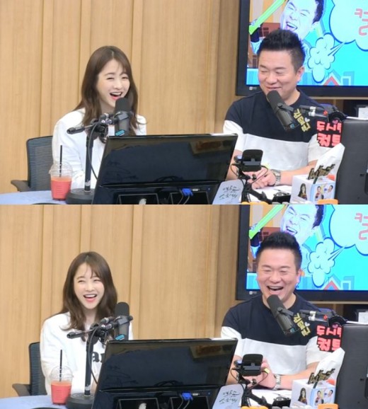 Actor Park Bo-young reveals about DietPark Bo-young, who appeared as a special DJ on SBS Power FM Doosan Escape TV Cultwo Show on the 5th, mentioned Diet.If youre hungry, you cant sleep; youre sure to eat and sleep at 1-2 a.m., and Im pathetic, Park Bo-young said of Diet.Kim Tae-gyun asked, Do not you have to diet? Park Bo-young replied, You have to diet.Park Bo-young said, When I was doing strong woman Dobong Soon, Park Hyung-sik was very dry, so I thought I should not come out more plumply because I am a heroine.
