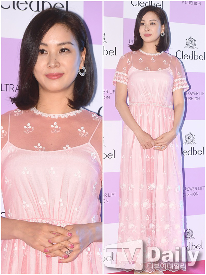 Actor Ko So-young attends a cosmetics brand event held at Yantry Club and Spa Seoul in Jangchung-dong, Seoul, on the afternoon of the 5th.
