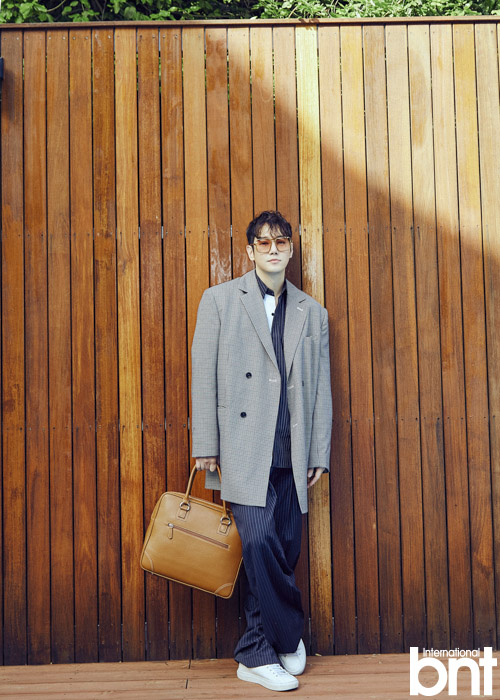 Hwanhee Disputed with Brian Joo? Family-like...20th Anniversary Preparing.Singer Hwanhee, who showed off his different vocal charm with his new solo album Brue, filmed bnt and pictorials.In the interview that was held after the filming, the first story was about the solo album Brueness.I have always been sad and deep ballads, but in this album, there are many parts that express the lyrics directly with a different feeling from the cool and sweet past.When asked about the occasion that he was joined by Jeong Il-hoon, a non-to-be member who helped feature, he said, I was looking for an idol member, and while I was looking for a friend who was well-toned and unique in tone, I found a friend who had a good tone and a good tone.In fact, my idol friends were so busy and I did not expect to be able to do it together, but thankfully, as soon as I heard the first song, I was so happy to give you I like you. He wants to work with a lot of junior singers who are popular with music that he wants to do in the future. He asked if there are musicians who want to work together.Im interested and greedy enough to want to do it once with my younger brothers, and I want to try it with Crush, who I met on the air a while ago.I also wrote a love call saying, I like the music style I like. I also asked if there is a junior singer who is watching me, and I also chose Baybillon and Ailee.When asked if he had a special management secret to him with his debut and his voice that was constantly appealing, he said, I do not want to be overworked.I once exercised a lot of health as I like you, but it was not good for my neck.I am giving my neck strength in the process of exercising, so I am doing my best because it is not good for the vocal cords.I do not eat good things on my neck, but I wear a mask before sleeping for my neck health.I always try to warm the neck, but I will probably manage this level of management by other singers. When asked about his plan to fly to the sky, he said, Fly to the Sky activity is actually going on all the time in the autumn and winter seasons.Hes making albums and performing once in the winter. Next year, hes making his debut 20th Anniversary.I think it is more special, so I am planning to do something different. 20th Anniversary, debuting soonI want to be very long, and I am grateful to Mr. Lee Soo-man for his activities so far and thank the public and fans for his activities.I can not believe that I have been able to do it for a long time until now, even if it changes in 10 years.The music industry has changed a lot, but it seems good to be able to show something more musically than I started. When asked how he was with Brian Joo, he said, Brian Joo has lived together since he was a singer before he was a singer.Ive been together so often that I rarely meet them these days. Im only seeing them when Im working on the album while communicating on social media.When asked if he had any experience of being an unforgettable singer, he said, I feel the best when I listen to my song when I am uncomfortable when I am singing or when I have a disagreement with my family or friends.Ive been tired of singing for a long time, but I feel really strong about the words that Im getting strength from listening to my songs and I think Ive been doing it right.When asked if there were any long-time music industry and fellow singers who were close, he said, I was originally close to my friends.However, as I got older, my life came up and I could not play with it.I have married friends, so I have to protect my privacy, and my life has changed completely from the past. When I asked him what he was most attached to, who had been singing a lot of songs so far, he said, Yes.It was a song that I wrote alone last year, but I could not do it at that time, but there is a maniac who gives this song I like you.I made something, but this style of music is different from the usual ballad, so I wanted to tell you a lot of people, but I still feel sick because I can not do it. Asked if he had a heartbreaking love experience for him, he replied, Of course I do. When I am immersed, not all songs are my stories, so I do not sing while imagining my situation.Im going to sing it out of the story. In fact, I get a lot of questions.There are many people who ask What happened? I sing a lot of sad songs, but in fact I interpret it as a song itself. When asked about love and marriage, he said, I was surprised to see my love. I think its changed a lot from thirty.And its very sweet and its a good anniversary.I wrote a hand letter often in I like you. I used to say that I did not marry before, but my friends got married a lot.I am envious of seeing my friends who think that they need a family and marry them. When asked about the playlist recently, he said, I listen to a lot of R & B that was popular in early 2000. I listen to hip-hop songs and I like you, Kendrick Lama songs.I dont hear ballads, but I dont hear them because theyre my music. I listen to other genres except ballads.When asked how to communicate with fans who have changed from their previous activities, he said, Twenty years ago, the development of the Internet was not the same, so I did not think about how to communicate like these days.In fact, there are many more things to be careful about.It is so good that there is a lot of time and space to communicate with various things, but there are some sad parts when I see friends who are active these days. Finally, fans say, I have some fans who are sorry that I can not find them. I am really grateful to you for conveying that heart because I do not really want to do music.I am really grateful that you keep supporting me without forgetting.I do not want to rank the song, so if there are people who give me I like you, I will continue to perform concerts for them, so I would like you to keep watching.