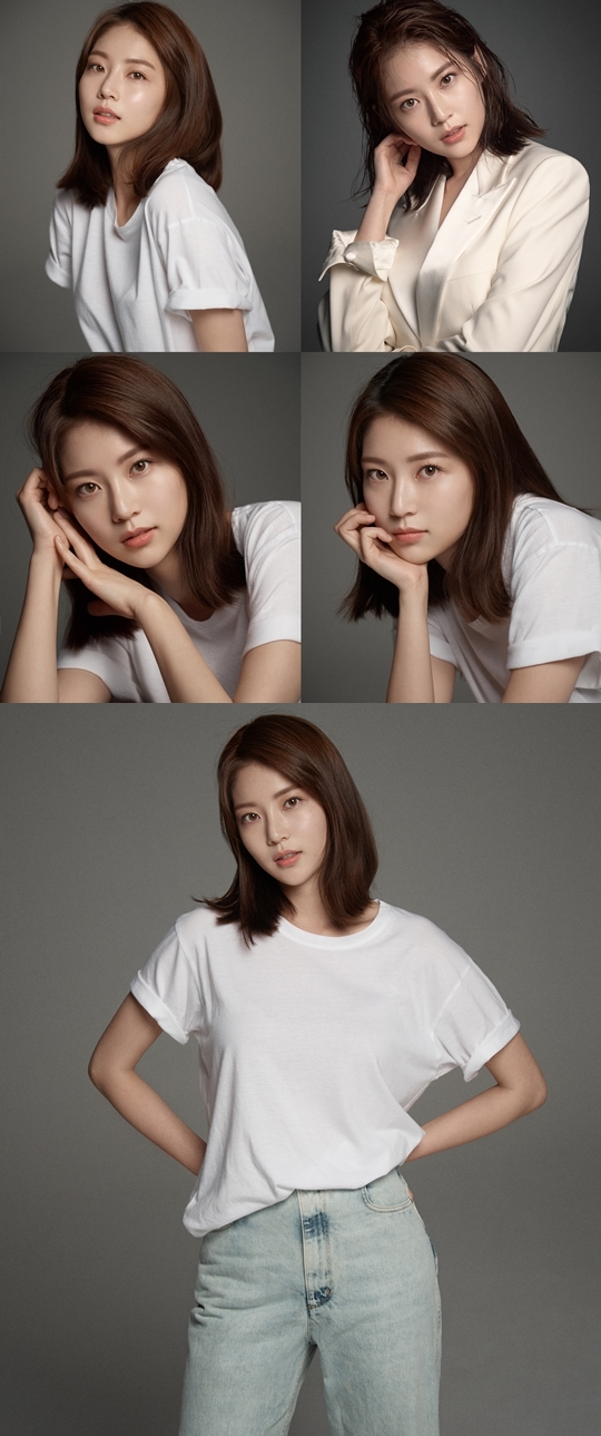 Actor Gong Seung-yeon showed off his various charms.BH Entertainment, a subsidiary company, released a new profile photo of Gong Seung-yeon on July 7.In the photo, Gong Seung-yeon is stealing his gaze with a clear eye.In addition, he shows a natural look and a feminine look by perfectly digesting white T-shirts, jeans, and feminine satin jackets.He has accumulated filmography in many genres, including drama I heard it with a rumor, Kwon Ryong I Narsa, Master - Noodle God, Circle: Two Worlds.Gong Seung-yeon challenged the new character of each work and broadened the Acting spectrum and became the leading actor.Gong Seung-yeon is meeting with viewers as a warm and lovely character who protects the side of Seo Kang-joon by playing the role of guard One Kang So-bong in KBS2 monthly drama You are a human being which started on the 4th.