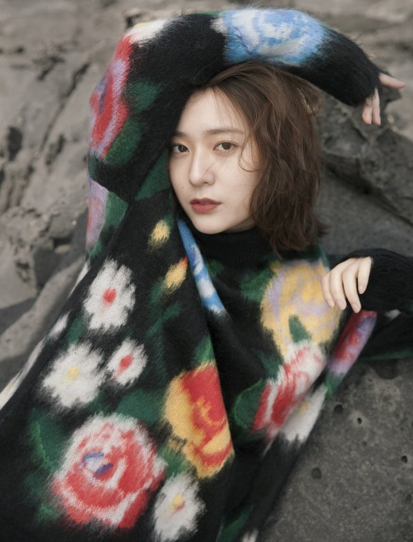 (주)크리스탈엔터테인먼트 이미지