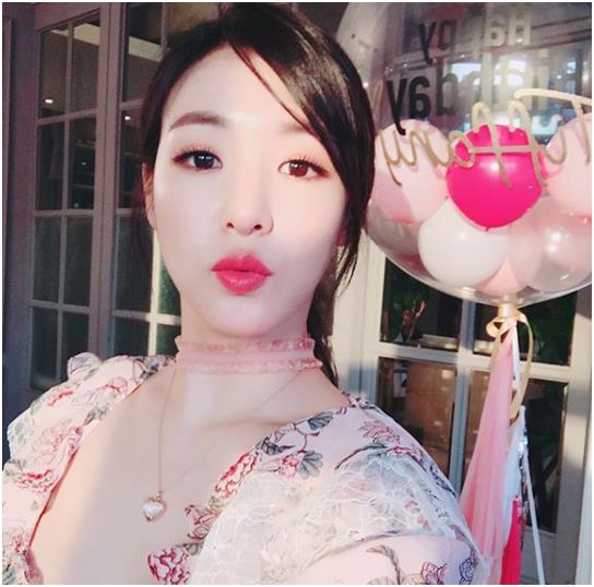 영 에이전시 이미지