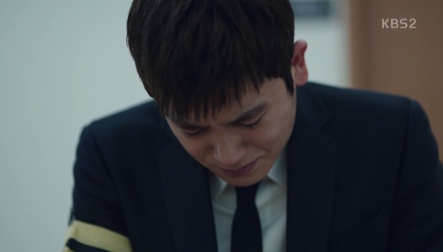 Park Hyung-sik has been furious after learning of the death of his grandmother Ye Soo-jung after embroidery.In the 16th KBS 2TV drama Suits (the last episode/playplayplay by Kim Jung-min/director Kim Jin-woo), which aired on June 14, Ko Yeon-woo (Park Hyung-sik) was devastated by the death of his grandmother, Jo Ada Lovelace (Ye Soo-jung).Ko was determined to turn himself in after the fake lawyer was found by Ham Ki-taek (Kim Young-ho), and first went to the hospital in Ada Lovelace.Ko said, I will be back soon, and if I come back, I will be back soon. The guilt burst into a frenzy.Ko apologized, saying, Im wrong, and Ada Lovelace said, Girl, she knows everything.I was so sorry that I had lived for so many years that I pretended not to see it, but how much my baby had burned in the meantime.If you have anything tangled, you can slowly unravel it and do it again, he said.Ko then turned himself in and asked Miniforce Seok (Jang Dong-gun) to do Grandmas Boy; Miniforce Seok was in charge of Ko Yeon-woos defense, but 48 Hrs, where Ko Yeon-woo was captured.He did not appear during the time. In the meantime, Joe Ada Lovelace died, and Miniforce was resident.He was released and was agitated to learn of Jos death and told Miniforce, Thank you for bringing our Grandmas Boy.Yoo Gyeong-sang