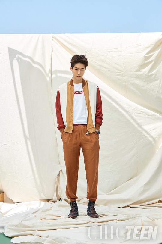 Actor Nam Joo-hyuk has graced the cover of Chinas famed style magazine.Nam Joo-hyuk showed off his fashionista side as a cover model for the June issue of Soxictin (CHICTEEN), a Chinese fashion magazine released on June 15.Nam Joo-hyuk in the picture is overwhelming the atmosphere with charismatic eyes.From the costume with a casual sense to the style of masculine beauty, it has attracted a variety of charms.In an interview, he informed the recent situation of his interest in studying foreign languages ​​for intimate communication with overseas fans.Fans are good for me, Nam Joo-hyuk said, and I want to continue to show you a good picture.So I think I should try harder. Meanwhile, Nam Joo-hyuk is scheduled to open this Chuseok, and is about to meet with the audience with the movie Anshi Sung.hwang hye-jin