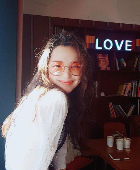 Actor Lee Ha-nui from Miss Korea showed off her lovely charm.Lee Ha-nui posted a photo on his instagram on June 15 with the caption: Love your day! (Love your day!)Lee Ha-nui in the photo stares at the camera wearing an octagonal sunglass.Lee Ha-nuis eyes are attractive, even with a unique sunglass.The bustling Hair style also makes Lee Ha-nuis free and lovely charm more prominent.The fans who responded to the photos responded It is as dazzling as the weather today, Loveable even if the same woman looks, Really attractive.delay stock