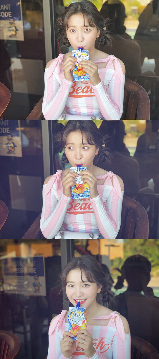 Yeri of girl group Red Velvet emits cutie smileRed Velvet released Yeris JTBC4 Secret Sister behind-the-scenes shot on the official SNS on the 17th.Yeri smiles coolly as she looks at the camera with the ice cream tube in her mouth, her fresh charm striking.Yeri recently appeared with Han Chae-young in the JTBC4 entertainment program Secret Sister I Only Want to Know.