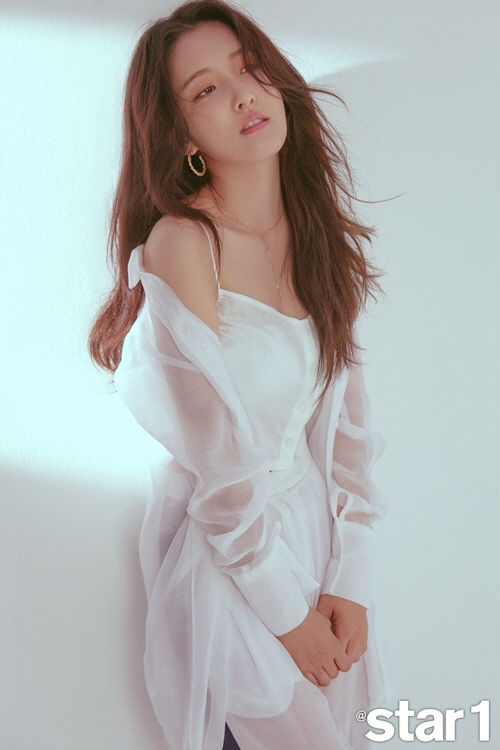 Nam Ji-hyun, who returned as a new actor from 4Minute Leader, conducted a picture and interview in the July issue of Star & Style Magazine.In this picture, which was held under the concept of Nam Ji-hyun, clear warning, Nam Ji-hyun showed a neat charm with light makeup.Nam Ji-hyun started his career as Nam Ji-hyun after his mothers surname instead of Nam Ji-hyun, who had been active for seven years to remove the girl group image.It was really hard for a year after the 4Minute breakup - I wasnt out for a month because I was scared to meet people.I was futile because I thought that seven years had disappeared at once, but I thought that I was a 4Minute member and Ji Hyun. When asked if he missed the stage, he said, When I was a singer, the stage was really good, but I was loved for seven years and I have a lot of precious memories.However, I am excited because I have a lot of excitement, so I often get excited in karaoke. Nam Ji-hyun mentioned Ryeo Won and Seo Hyun-jin, who turned from singer to actor as role models: I see a lot of seniors who have walked a similar path to me.I get the confidence that I can do it while watching the actor from the girl group like Seo Hyun-jin and Ryeo Won. Nam Ji-hyun, who appeared as a lucid in the TV Chosun Sejo of Joseon - Drawing Love and gathered a topic with a hit, said, After turning to an actor, the desire to look pretty disappeared.Of course, it is good to be pretty, but I felt that the character with beautiful atmosphere is more attractive than the external part. In addition, I am not satisfied with my acting, but thanks to my good editing, the story seems to have been smooth, and the advice of Yoon Shi-yoon has been a great help throughout the work.Yoon Shi-yoon is a wonderful senior who takes all the actors. He gives acting advice and makes the atmosphere of the scene fun.When asked about the character I want to challenge, I am watching the audition after the end of Sejo of Joseon.I support all the places I can apply, but I am most excited when preparing for a professional role audition.KBS2 Schutz Ko Sung-hee and Chae Jung-an, smart career woman characters look very cool. Finally, when asked about the activity plan in the future, I want to be a little more mature as soon as I am thirty years old, and I want to do good work before I get one year older.After the end of Sejo of Joseon, she is taking a hard acting class; she is also cutting ramen and exercising to manage her body during the break.I will try to show you how you grew up and how good you are. 