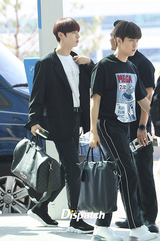 The group Warner One departed for San Jose through Incheon International Airport on the afternoon of the 20th.Hwang Min-hyun completed the airport fashion with Black & White.On the other hand, the World Tour Wanna One World Tour will be held in 13 cities including San Jose, Dallas, Chicago, Atlanta, Singapore, Jakarta, Kuala Lumpur, Hong Kong, Bangkok, Melbourne, Taipei and Manila starting from the Goche Sky Dome in Seoul on the 1st to the 3rd.Today, Dandy Boy.A rising presence.
