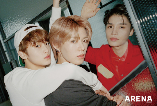 A swag-filled pictorial by NCT Mark Yuta Nakamoto Taiil has been unveiled.Mark, Yuta Nakamoto and Taiil showed the delightful moment of free youth in this picture, which was held in the July issue of the mens fashion magazine Arena Homme Plus.In particular, Mark laid out background music that matched Yuta Nakamoto and Taeil throughout the shoot, and enjoyed the pictorial work throughout.Park Su-in