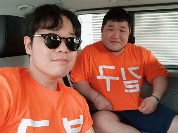 Duo GB9s Bonggu revealed his impression of Olive Nightstand Food Trip: Unlimited.Bonggu posted a long testimony and photos of the shooting behind his instagram on June 20.Bonggu said, One Nightstand Food Trip, which was broadcast for four weeks, is over.It is the first real entertainment, so I was worried about it, and I left with my expectation, but I feel like I have been having fun because of the wonderful production crew. We had a hard time eating a lot, but I was sorry to think about the staff who were shooting and preparing while we could not eat all day while we were eating, and I thought I should eat better, and I was grateful to the production team.Bong-gu said, We were proud of the fans for doing this kind of entertainment. We do not know when it will be, but if this broadcast comes in, we will try to make it fun.Please call me. Bonggu added that he missed the first place, saying, Next time, I will hold the golden passport in my hand. The photos show Gilgu and Bonggu wearing T-shirts with the names Gilgu and Bonggu. The plump cheeks of the two people double the cute charm.Bongu showed off her chic side in sunglasses.delay stock