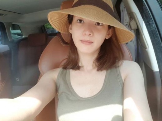 Broadcaster Jeong Ga-eun has confessed to Working Moms grief.Jeong Ga-eun told his Instagram on the 20th, Today, Soy is crying and coming to the hospital.I think it will be night when I get home after work, and I will leave Soy crying and get caught in the hands.Along with this, he also released a photo: Jeong Ga-eun in the photo is also a heavy look.The netizens who watched this show reactions such as Soy will be okay, Strengthy, Working Mom are all respectful.