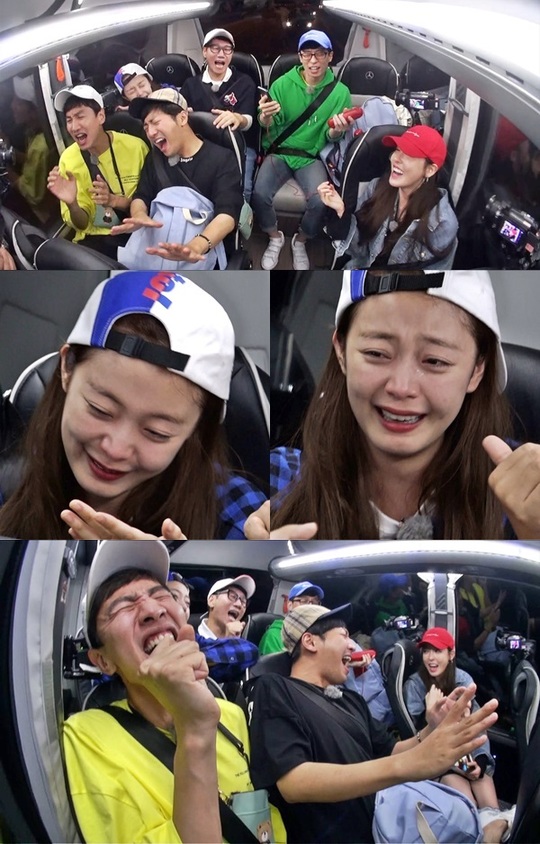 Actor Jeon So-min suddenly shed tears during the SBS Running Man filming.The Family Project Final body-surprising VS luxury package traveler will finally be unveiled at Running Man, which will be broadcast on June 24th.Recently, Yoo Jae-Suk, Ji Seok-jin, Lee Kwang-soo, Jeon So-min, Lee Da-hee and Lee Sang-yeop of the body frost package team headed to England for wing walking penalty.After arriving in England, Yoo Jae-Suk played a memorable song Jukebox time on his cell phone in a moving car and played as a short DJ.The members continued to talk about old love memories in the medley of memories farewell songs, and Jeon So-min said, When a man I liked sings, I would secretly record and listen to it alone.Jeon So-min, who was in the midst of a farewell song, suddenly surprised everyone with tears when a song came out.The members were worried that they were fine, but Jeon So-min looked at the camera with a faint expression and laughed at the old lover by leaving a video letter saying How are you...?Lee Kwang-soo, who was singing all the songs selected by Yoo Jae-Suk, revealed his singing skills with memories of I called a favorite woman in a karaoke room and sang a song.Lee Da-hee told Yoo Jae-Suk about comeback home as an application song, which can be confirmed through broadcasting.Kim Jong-guk, Haha, Song Ji-hyo, Yang Se-chan, Hong Jin-young and Kang Han-na, who won the Luxury Package, will enjoy summer skiing in the Swiss ice cap Alps.hwang hye-jin