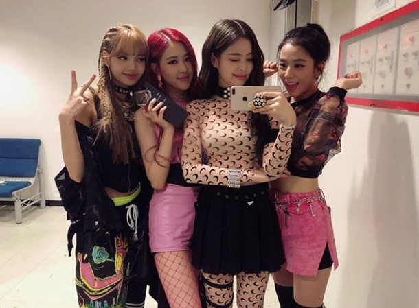 Group BLACKPINK announced its impression of SBS Inkigayo as the number one commemorative feeling.BLACKPINKs official Instagram posted a short testimony on June 25 and several selfie photos and videos.BLACKPINK members said, The reason why it will be the same video as yesterday is because it won first place thanks to BLACKPINK official fandom yesterday and today?I always appreciate it and love you. Good night, Blink.The photo featured the members glowing beauty: JiSoo holds the Inkigayo number one trophy, while Lisa and Rose are taking cute V-poses.Jenny Kims clean skin without any blemishes catches the eye.The fans who heard the news responded Congratulations, Thank you for your presence and BLACKPINK is the best.delay stock