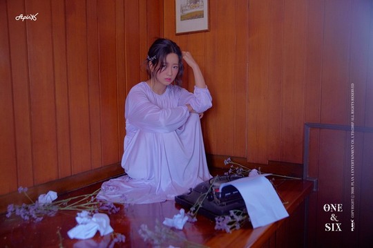 Yoon Bomi of the group Apink, who predicted a different transformation, is attracting attention with the atmosphere of Dreamy.Plan A Entertainment, an agency of Apink, released its image Teaser of its mini 7th album ONE & SIX through its Apink fan cafe, official SNS and Melon Partner Center on June 26.In the open Teaser, Yoon Bomi expressed the pain of love and revealed the figure of a slender goddess.I wondered what the flowers and photographers placed around the Yoon Bomi in the warm pastel tone color of Teaser meant.Yoon Bomi has previously boasted the charm of Yoon Bomi, which is impossible to replace through provocative and mature photo and another Dreamy atmosphere.It is a song about the feelings of a woman who has left her mind to sing a new song, No 1 by Apink, which will return in a year after her last mini 6th album Pink UP activity.Apink has expressed the pain of a woman who has finished her love in the released Teaser, revealing a more mature aspect.Apink has released concept photo, personal image and video Teaser since the release of the track list of the new album on the 19th, and it is getting hot before comeback.The new song No 1 is a song by the best production team Black Eyed Pil Seung and the whole army.Black Eyed Pil Seung is a composition team that created numerous girl group mega hits such as Mitsuei Youre Not Other Men, TWICE CHEER UP and SeSTa I Like That.Chu and other strongest girl group Apink, which has hit songs, are expected to be released before the release of the sound source.pear hyo-ju