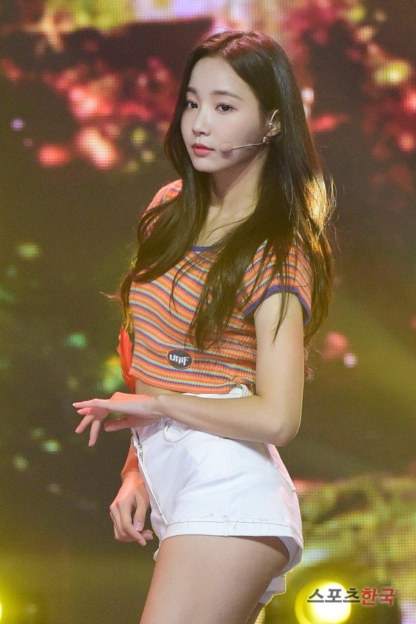 연우S라인 이미지