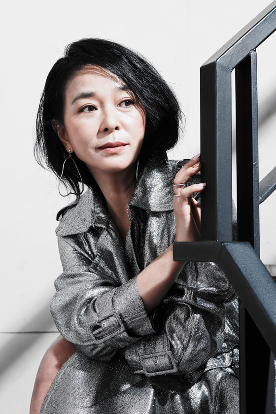 Jo Min-soo Until the day of death Shake Heart Pray and pray <p>Well, its a veteran actor? Well, before you acting ~ Tongue Its not fun I ... Become a modifier that suits? The process of creating something and the site is just the same hell Yes, but that some As I like to do, when expressing more than that, I feel the happiness that silence is impossible, full of chest saying I am acting with this! Because of that taste, I think Ive been acting to date. Sometimes I listened to my seniors, they said that everyone was so. (Lol)</p><p>Actor Jo Min-soo (53) came back to the screen with Bakhoonjongs witch for the first time in 4 years since Pieta (director Kim Ki-duk). With overwhelming energy, strong presence for each work that appears, he hits the spectators head again to Doctor back who hid behind the intellectual look of natural gender Jenunwa at witch hidden nature. .</p><p>I still have this time as well, I have a strong presence, he said, I was dead, the performance I feel every time is very difficult.It is a funny story to say I do not want real acting . The work of creating new things is still difficult. I wanted to do it very well, I did that further. </p><p>Subsequently, I thought for a long time, but when I borrowed ceramics for 30 years, I will positively shame at Jeanneil, why are we allergic? I will be surrounded by the question why create a new one every time and feel anxiety about mistakes?</p><p> Clean, beautiful and Yefjil, this one line fell in love with the work.</p><p>Jo Min - soo said, Since when did the trust that a good person must be good has become bigger. Bakhunjong, including the director, the juniors wanted these truly decent and these works not to be better. Personally, there is no interest in the private life and the inner world of the director when looking at the work, but he was strongly believed that not only the directing ability during the shooting but also a really good person as one person. I wanted to reward with good acting that I can do as an actor to that good. </p><p>He then said, I thought that Doctor back will act only at Doctor of Madman at the beginning I want you to be the only person. A vigorous analysis started from that time was started. I tried to imagine, understand and express the legitimacy, the situation placed, the nature, the complex emotions and circumstances of a million doctors. It was not really easy, he shook his head.</p><p>Even with me alone, it is difficult ... There are three emerging actors, first of all I was worried and responsible a lot, but I did a lot well when I went to the workshop.Is faith for juniors , Confidence in the director, serious, it is hard for me to concentrate on one point wish that I am not good, because I do not know how many works can be done from now on, I think each one is an important record I guess it will be time to suffer as much as I can.</p><p>He said, When I look back, life has experienced a lot of mistakes and pain, and the lives of my life have been immersed in the performance I love, he said. Now Jo Min - soo s dream is to die well. As an actor, I also want to leave a good work and perform better, act alive.</p><p>I sometimes wondered about someday role of actor . Like my singer, I was thinking what I should do without hearing the infinite energy on the stage. At the end of my troubles I heard that it was enough if it felt some emotions such as If I saw my performance, someone lived away, or that was alive or cool. Tens of thousands of people express people, if they can live performances, they can feel and feel in touch with a villain, a good station, or some other station. So I pray more diligently these days. Take the age, imitate himself that acting experience has accumulated, do not only act technically, but lets be in the chest Shake the Heart. I think that is a good actor that I want to reach. </p><p>Do you want to become an actor even if you are reborn? The answer is NO. Even now I regret that I can not become an actor, but on the other hand, I do not have the courage to do anything else, nothing else, but I do not have the masses, As long as there is a person who can find me, as long as I have a job, I want to live by acting with my whole heart while responding well to that faith. </p><p>Also, looking back on my past, It seems that Gyeokgin learned a good balance, a fierce trial and error, it is a fact that it is too difficult for the fact (in the entertainment world) to go to know the order as a human being, knowing maturity However, I learned the divisional life through such a process. </p><p>It is a tough structure as a fact that a profession of a celebrity grows as a person, is it a tough structure, is it right to become an idiot? Because everyone loves it and gives a spread, there is no choice but to misunderstand which thirst and loneliness There is only a way to feel pain, it is a structure if there is not a person who tells us There is no one who will use it and it will be only those which will be used.Without warming as long as possible it will become cold in a moment.I understand little by age For this reason, the desire to work in people who are better than money, honor, and position is getting bigger and bigger.To live with good energy among the good people, from luster passing richness Even far away from Gapjji.</p><p>Jo Min - soo did not spare encouragement for the skillful juniors along with it. He says, From time to time it hurts to feel injured, when I see injured juniors, what I experienced emerges and my chest emerges, but more importantly, I concentrate more on why I got this job, I must be able to distinguish between my life and my life as an actor. </p><p>I only have Nile ... It would be nice to be swayed by an identity that we regulate from the outside. I think that you will see well only in the direction that you really want and you are going seriously. You can send it (lol) </p><p>Witch, after escaping from a facility where the accident of doubt 10 years ago occurred, Jaeyun (Gim Dhami) who lost all memory got approached by a person of doubt after a day on the audition program It is a mystery action movie that drew a story that happens though.</p><p>The sympathy of the depth of pain in the juniors hardship entertainment world that learns things of human beings, Emotional sympathy of the pain in the juniors breasts I want to live and respire acting .. every single piece of work is an important record </p>