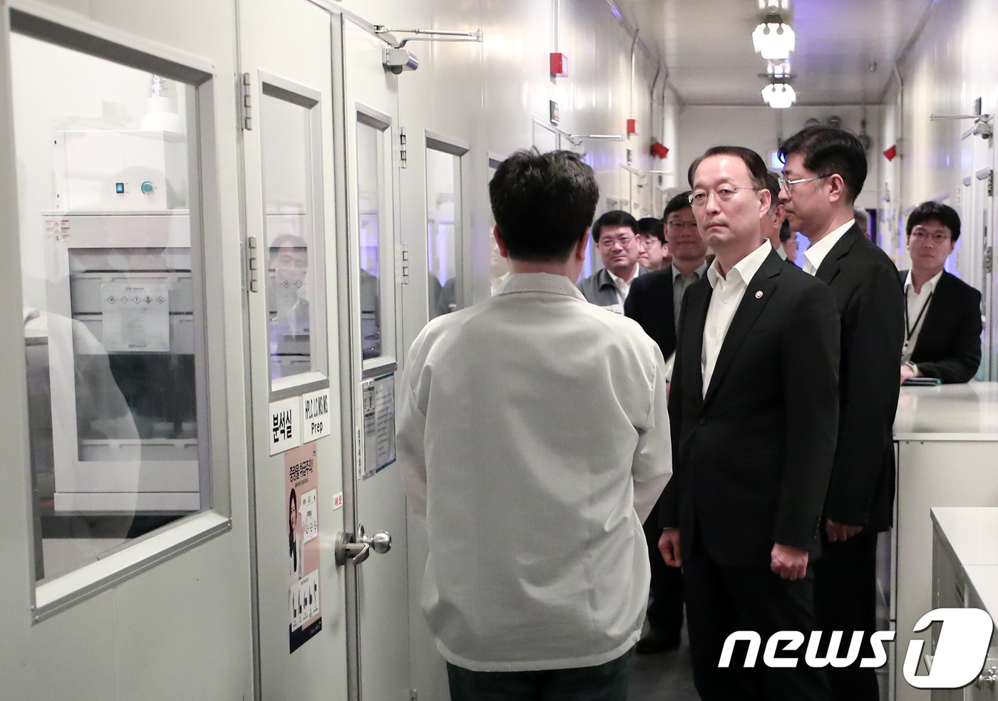 (주)코리아동진 이미지
