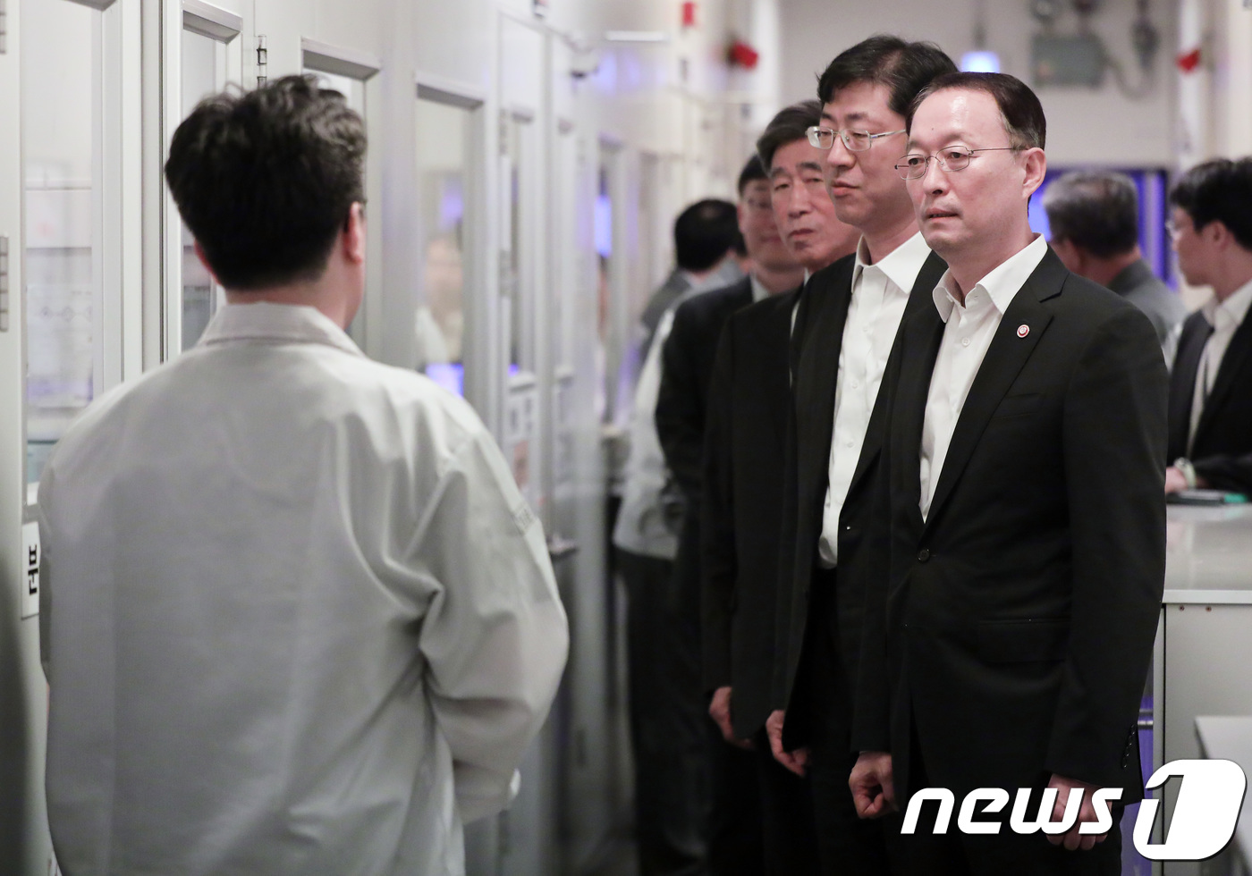 (주)코리아동진 이미지