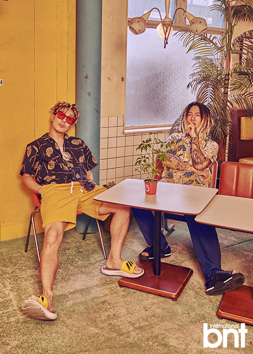 Singer and broadcaster Haha expressed his regrets about the end of Infinite Challenge.Skull & Haha, who returned in a splendid way in about 10 months, recently took a photo shoot with bnt in commemoration of comeback.In this interview, I was able to hear the story of Haha, an entertainer, not a Lee Su-hyun. When asked about MBC Infinite Challenge which was recently concluded, he said, Of course, it is a shame.I do not think I will forget the memories of 13 years, and it was a really beautiful time. I think it is great to have been very grateful and together with Sehyung and Seho, who have come in the hardest times, he said.Kim Jong Kook, who is currently working together in the web entertainment Big Feature 2, said, My brother is a companion of my life.It is a family-like relationship that always shares troubles and decisions when I am in trouble. The two men, who were ranked first in the music festival at the time, said that they had come to form a team because they had come to the scene.If I did not give it to me, it might have ended in one-off, he said.Skull often has a modifier for being the first person in the Republic of Korea. When asked about his title, he said, Yes. I am the first person.I do not want to give up to anyone as much as the first-person modifier. When asked why he had written the retired song beforehand, he said, I wrote it Miri because I thought I would be too old to feel it.I finished the recording.When asked if there was a Lee Su-hyun who wanted to breathe with Skull & Haha, he said, I hope you will take on a wonderful chorus of our song.Photo = bnt