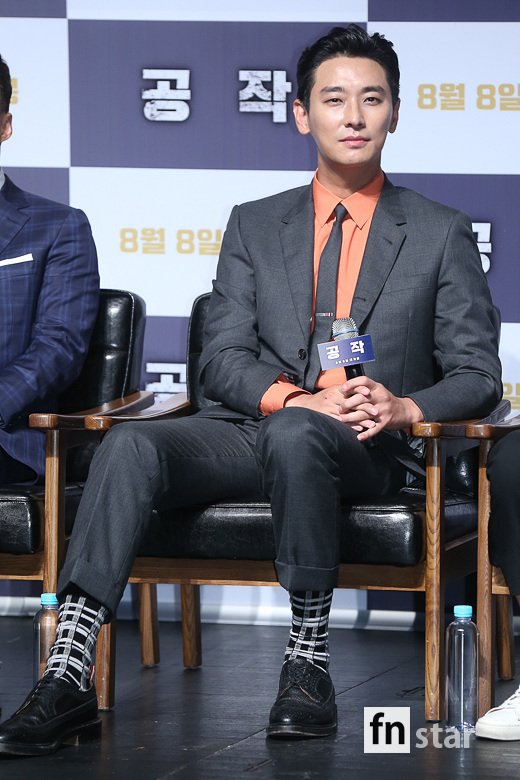 Actor Ju Ji-hoon poses at the CGV of Apgujeong, Sinsa-dong, Gangnam-gu, Seoul on the morning of the 3rd, attending the production report of the movie Peaowl.Peafowl, starring Hwang Jung-min, Lee Sung-min, Cho Jin-woong, and Ju Ji-hoon, is scheduled to open on August 8 as a new Korean spy film about the story of a spy who was digging into the reality of North Koreas nuclear weapons in the mid-1990s with the code name Black Venus