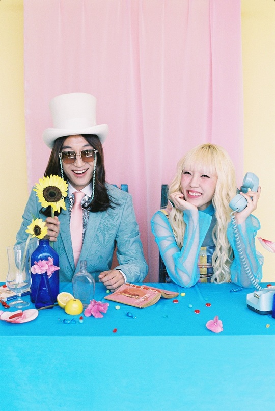 Shin Hyun-hee and Kim Root, comeback concept photo release This is Chameleon Shin Hyun-hee and Kim Root, the brilliant Oriental cheerful Acoustic duo, predicted a new story full of colorful charms through concept photos.Shin Hyun-hee and Kim Root released a concept photo of their mini album The Color of SEENROOT, which will be released at 6 p.m. on July 11 through an official SNS account on the afternoon of July 2.The three photos released capture Eye-catching with an image of colorful and vivid colors like the title of this mini album.In the personal photo of the red background, Shin Hyun-hee is looking at the camera in a light blue one piece decorated with lace, and Kim Root is wearing a colorful green jacket and yellow sunglasses and has a strong impression with flowers in his mouth.In addition, in the group photo, both members are laughing under the background of pastel tone, creating a bright atmosphere.As such, Shin Hyun-hee and Kim Root are fully digesting different atmospheres and concepts for each photo, giving them the expectation of this album, which will be filled with their various charms and personality.Shin Hyun-hee and Kim Roots mini-album The Color of SEENROOT is an album released in about two years after the first music album Sinroots Strange Country released in June 2016.This new album is expected to be a rainbow-like charm album that melts the colorful colors of Shin Hyun-hee and Kim Rutt.In addition, Shin Hyun-hee and Kim Root are scheduled to hold a solo concert commemorating the release of their mini album at Hyundai Card Under Stage in Yongsan-gu, Seoul on August 4.In this performance, we will show all the songs included in Shinbo live, and make the hot summer cool and the frustrating heart open.kim myeong-mi