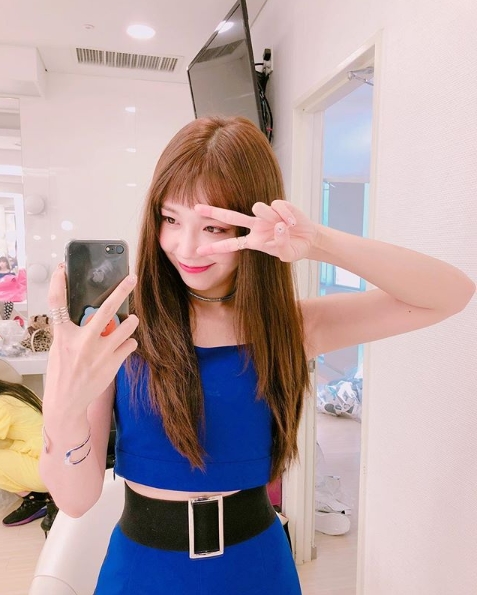 Group Apink member Jung Eun-ji showed off her slender figure.Jung Eun-ji wrote on his Instagram account on July 4, I have a related search word Thor, so if Thor searches for names in Korea, does my name come up?Im excited, he posted a photo with the article.Jung Eun-ji has a modifier called Thor because of the pictures of his arm muscles in the past.Jung Eun-ji appeared on JTBC Idol room on the 3rd and explained Thorse.The photo shows Jung Eun-ji taking a mirror selfie, and the forearm line of Jung Eun-ji, which Thorseol is incredibly thin, stands out.Jung Eun-jis fresh look and short bangs add cute charm.The fans who responded to the photos responded such as My sister is really pretty, It is ridiculous to say and My sister is cute.delay stock