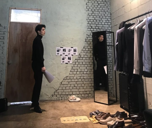 Actor Lee Dong-wook has been released on the latest shooting of AD.On the 3rd, Lee Dong-wooks official Instagram posted several photos along with the article Seeking Dong-wook Actor in the script while shooting AD.Lee Dong-wook in the public photo is wearing a black costume and boasts a superior luxury.Especially during the filming, the fact that he does not have the script in his hand gauges his passion for Acting.Lee Dong-wook will appear on JTBCs new monthly drama Life (playplayplay by Lee Soo-yeon, director Hong Jong-chan Lim Hyun-wook), which will be broadcast first on the 23rd.This work is a medical drama in which the beliefs of the person who wants to protect and the person who wants to change conflict in the various groups of the hospital, like the violent antigen antibody reaction in our body, Lee Dong-wook plays Ye Jin-woo, who emphasizes the doctors beliefs.Lee Dong-wook, Cho Seung-woo, Won Jin-a, Yoo Jae-myeong, Moon So-ri, Moon Sung-geun, Lee Kyu-hyung, Chun Ho-jin, Yum Hye-ran, Won-hae Kim, Tae In-ho, Um Hyo-sup.It will be broadcasted at 11 pm on the 23rd.Lee Dong-wook Official SNS.