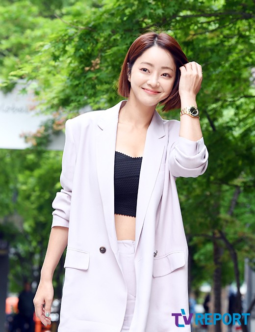 Actor Seo Hyo-rim will make a special appearance on Why Secretary Kim Will Do It.On the 4th, TVNs tree drama Why Secretary Kim Will Do It (played by Baek Sun-woo, Choi Bo-rim, directed by Park Joon-hwa) said, Seo Hyo-rim played the former wife of Park Yoo-sik (Kang Ki-young) in the play.According to Why Secretary Kim Will Do It, Seo Hyo-rim will appear for the first time on this day.Park Yoo-sik seems to be more interesting because he has coached Lee Yeongjuns love affair by referring to his former wife.Seo Hyo-rim hopes how Kim will appear in Why is Kim and what kind of breathing he will show with Kang Ki-young.Meanwhile, Why is Secretary Kim doing that? is broadcast every Wednesday and Thursday at 9:30 p.m.