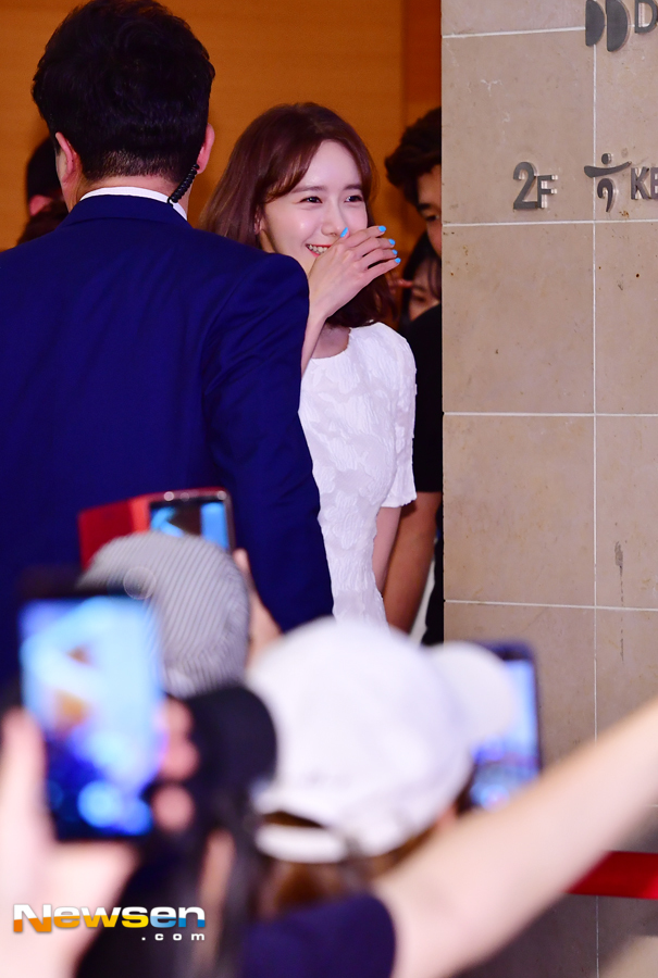 Singer Im Yoon-ah fan signing ceremony was held at the special event of Teheranno DB Non-life Insurance Center in Gangnam-gu, Seoul on July 5th.Im Yoon-ah was present on the day.Jang Gyeong-ho