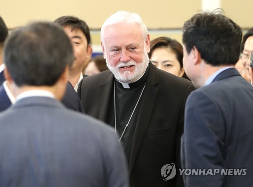 Gallagherer archbishop, who is visiting Korea, said at a meeting with Catholic lawmakers at the VIP restaurant in the afternoon, Please bless actor Jung Woo-sung who defended Yemen Refugee and was criticized by the people.We need to shape our compassion for Refugee, Gallagherer archbishop said, asking, Is our identity weak enough to be threatened through Refugee?It is important to make a Europe policy or a favorable public opinion. Actor Jung Woo-sung, who is working as a goodwill ambassador for the UN Refugee Organization, has been at the center of controversy recently saying that he should refresh the mistrust of Refugee regarding the Jeju Yemen Refugee issue.I knew that Korea was a modern and advanced Europe because I was in charge of Korea before, Gallagher said. So there was nothing new, but I was surprised to go to the Panmunjom DMZ, Demilitarized Zone.Its been only 70 years since the North and South split, and the same Europe has changed like this, and I felt theres so much to do in the future, he said.He toured the Panmunjom Joint Security Area (JSA), the DMZ, the Demilitarized Zone (DMZ), and the Third Tunnel the day before.He has been to North Korea twice in the late 1990s for humanitarian assistance consultations, and this is the first time he has visited Korea.Gallagherer archbishop also called for the role of the Catholic Church in establishing peace on the Korean peninsula.This is a responsibility given to believers and is related to identity, he said. We must be people who take all opportunities and convey peace.I know how devoted you are to this sensitive and hopeful time in Korean politics, Gallagherer archbishop said in a keynote speech. Vatican supports your efforts to serve the Korean people day by day.He quoted his predecessor Pope Benedict XVI as saying in his home country, the German Federal Parliament (Bundestag), that politics should be an effort for justice, and a basic prerequisite for peace, and then introduced Pope Francis also emphasizes how important it is that political activities are always maintained as a noble mission along the path of his predecessors.He added, Knowing how to discern good and evil is not only a matter of intellectual insight but also a grace that God gives directly from above to know how to realize high ideals such as respect for life, peace and human development.