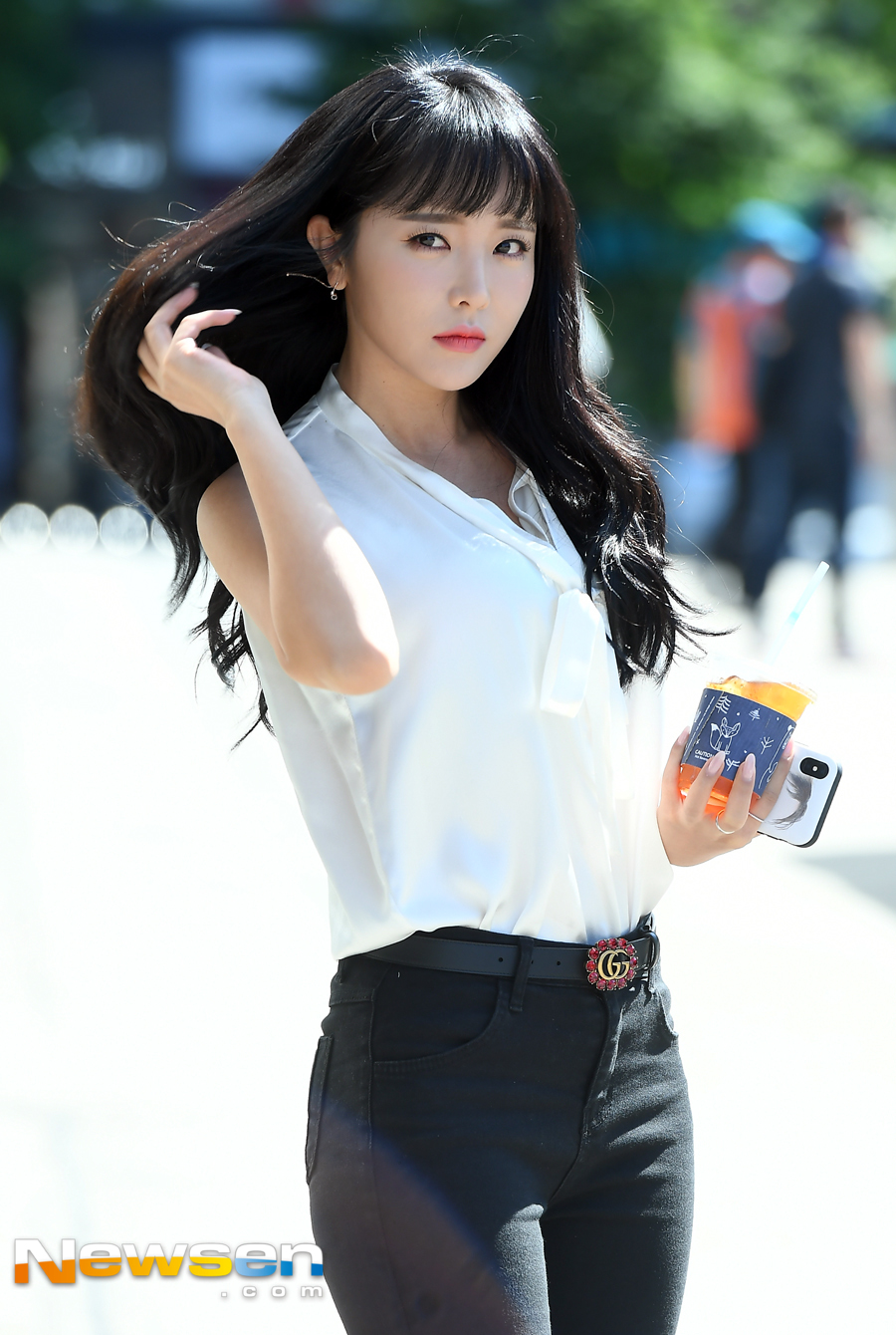 KBS 2TV Happy Together 3 recording was held at the Yeouido-dong KBS annex in Yeongdeungpo-gu, Seoul on July 7th.On that day, Hong Jin-young attended the recording.Jung Yu-jin