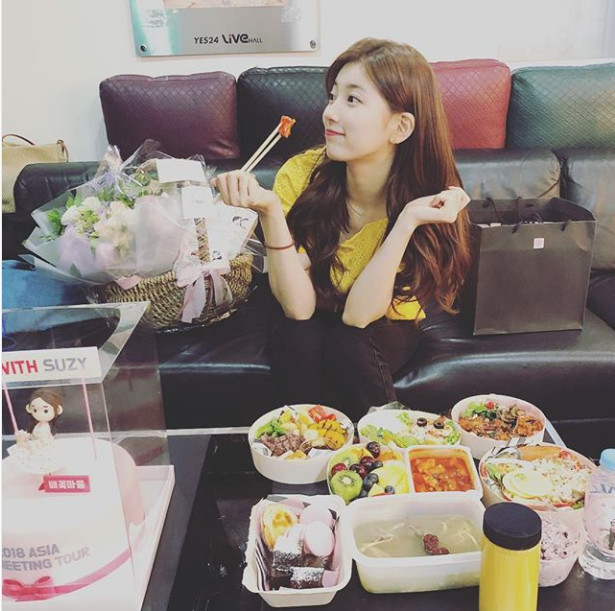 <p>Bae Suzy s first recent situation after the Separation was released.</p><p>On 7th July Bae Suzy posted a piece of photograph with a sentence I caught everyone with attention on his own instagram.</p><p>The appearance of cute Bae Suzy which puts out the lips in the picture all the time and takes Self is contained. In other pictures, we are certifying lunch boxes carefully prepared by fans. Bae Suzy Only a lovely atmosphere draws Snowy Road.</p><p>Meanwhile, Bae Suzy will meet fans at Soul Jesus 24 Live Hall on 2018 Asia Love Without Love (Live at Summer Vacation / 08 Tour With Seoul ).</p>