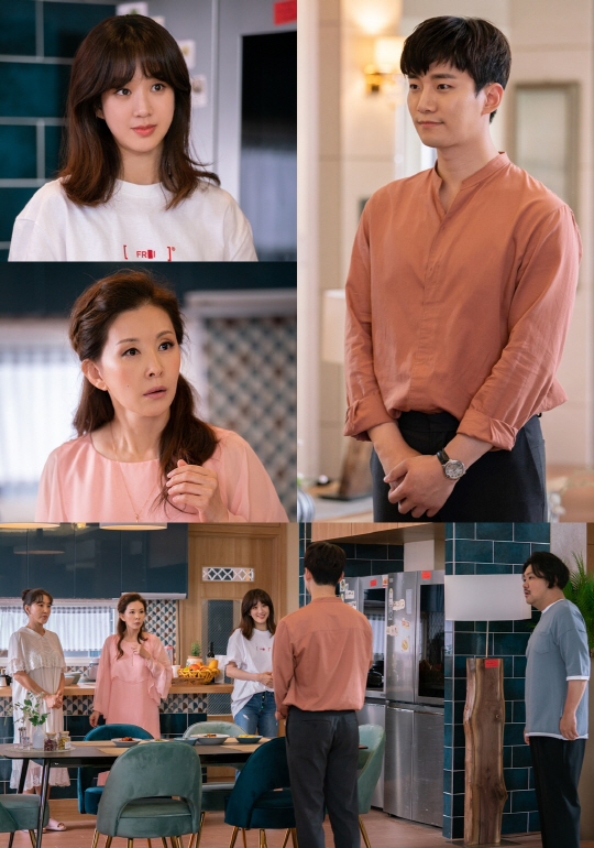 Oiled melodies Lee Joon-ho, Jung Ryeo-won make couple declaration in front of Lee Mi-sookSBS Mon-Tue drama The Oily Melody (playplayplay by Seo Sook-hyang/director Park Sun-ho/Produced SM C&C) is making every Monday and Tuesday nights heartwarming.Secret love affairs like the roller coaster of the West Wind (Lee Joon-ho) and Dan Sae-woo (Jung Ryeo-won) are holding viewers.I have been in conflict for a while, but the two people who are roasting the sweetness as if they did it are causing a smile.The love of two people who started secretly with the Hungry Work The Kitchen family. Seopung said that he was not confident in secret love, but Dan Saewoo had to claim secret love.The fact that there is a family of Dan Sae-woo among the Kitchen family, also because she was hiding that Lee Mi-sook, who is not in good relationship with the west wind, is a mother.Eventually, the west wind knew everything, and now there is a growing interest in what changes will be made in these romances.Meanwhile, the production team of The Oily Melody will release 31 to 32 scenes to be broadcast tomorrow (9th) to focus attention.Seopung and Dansaewoo were foreseen to reveal the relationship between the two in front of Jin-hye.In the photo, Seopung visits the house of Dansaewoo and greets him. Seopung, who is politely gathering his hands and smiling.In this way, he will announce a bomb that will make Jin Jeong-hye wonder. He is curious about the appearance of the wind as a boyfriend of Dan Sae-woo.The sudden appearance of the westerly wind turned the house upside down; Jin Jeong-hye was suspended for surprise and embarrassment; while the smile remained at the mouth of the dan shrimp.Here, the lovely eyes of Dan Sae-woo, who can not take his eyes off the west wind, are turning the house pink.It is expected that Jin Jeong-hye and Dan Sae-woo, who will show such a dramatic reaction to the drama, will give another fun.The West Wind, which has found courage in my heart, is a dansaewoo who supports him. Can they continue their love through the opposition of Jin Jeong-hye?It is noteworthy that the appearance of the west wind to confess love in front of Jin-hye and the appearance of Dan-Seo-woo, who keeps his love purely no matter what anyone says.Meanwhile, Lee Joon-ho and Jung Ryeo-wons couple declaration, which will make Lee Mi-sook astonishing, can be found on SBS Mon-Tue drama Oil Melody 31 ~ 32 times on Monday, July 9 at 10 pm.Photos