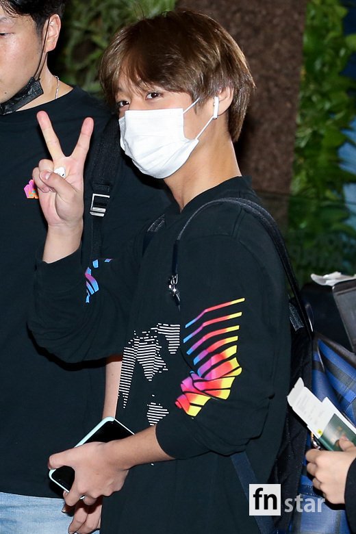 Group Wanna One departed for Japan Tokyo via Gimpo International Airport for the first Japan concert during a world tour on the afternoon of the 9th.