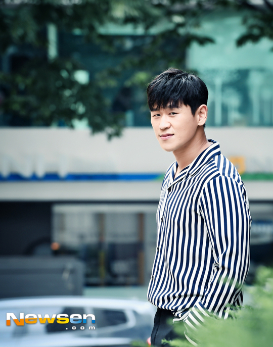 <p>The popularity of musical actor Gang Hong Sook is rising day by popularity of Why Gimbiso is so. Supportor actors highway should be big until drama is well done. Ganhongsook is one such assistant actor.</p><p>Ganghongsook who met recently genuinely expressed the affection for the tvN water drama Gimbiso is Why (Screenwriter Jung-Eun Young / Director Bakjunfah / Production Book Factory Studio Dragon) which is currently appearing. Secretary of the famous group Vice Chairman Lee Young-jun (Park Seo-joon) who is performing as a secretary in the role of Tin, he draws the romance with Rod Manager (Fan Bola) and has received the most hot attention after his debut. As a musical actor, it is already famous, but this time it is the first time to shoot the existence to many people.</p><p>It is also a fact that Ganhongsook, who is popular of Why is Gimbiso so? Interested. He answered that it was from total of actors without worrying about the popularity question of the drama. It seems that many people are loved by how obviously it seems to be somewhere, although its obviously what it seems to be, but the actors become ping pongs better. (Park) Sojeong Iran (Park) There is a solrreel time when Min Yeungi watches metabolic values. When watching on TV it is grasping the wiplang hand. It is lovely to be two people, it is very good as emotions actually come out. </p><p>He continues to do trendy editing, music is to make sense, so many people do not see it interestingly, it is also a feeling that you can see freshly in the hot summer, as much as Seojun Ya Min Young-yu is watching Even though it has attracted looks and charm, it is more such thing, he added, thanks to the production team and the leading actors and words.</p><p>Why is Gimbiso doing? Started at 5.757% for the first time (hereinafter referred to as Nielsen Korea pay platform nationwide household standards), steadily rising steadily The recently broadcasted 10 times the highest viewing rate 8. 403% Was recorded. There were six times remaining until the airing end. It is not a dream to accomplish that can not exceed 10%.</p><p>This ganghongsok Id like to thank the audience for seeing Gimbiso very interestingly. If you know clearly, you can not understand real sleep sleeping. Shooting without sleeping The atmosphere is always bright. Thanks to his friends, thanks to the director and the staff who struggles, not words of only the mouth. The results made by struggling are comfortable being loved by many people.</p><p>In addition to the word I seem to be able to put a little more effort I brought a worrisome thing. Things that asked the viewer. He says, It would be good if 10% had been exceeded for my personal desire, it seems that it will come out a little more.I am still happy enough to be satisfied, from suffering too much, really sleeping I sleep for an hour and I will take an hours sleep and take it like two nights. After emphasizing more fighting. While eating a company lunch, Was it yesterdays gimbism? Male guy laughed powerfully, saying, I will not turn the channel when I saw Wie plain Gimbiso.</p><p>He also said, At the beginning I played a viewing rate bet, but it is beyond what I thought of each other, so why do not you have a lot of memories where low woohyeomyeon viewing rates often come out? I watched the 11th and 12th script, but it was very interesting, I also stopped only Vice Chairman and Smile (Park Min-young minutes) Lang Song Yong (Lee Tae-hwan minutes) Watermelon. The content here is very fun I also laughed a laugh that I forgot the public relations comment.</p><p>Meanwhile Ganhongsook is playing the tvN waterworks drama Why is Gimbiso so? Broadcast every week at 9:30 pm Wednesday Thursday.</p>