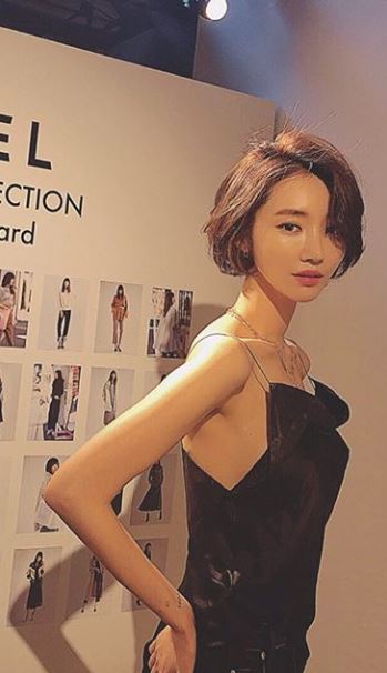 Actor Go Joon-hee revealed a fascinational figure.Go Joon-hee posted a picture on her instagram on the 10th.In the photo, there is a picture of Go Joon-hee looking at Camera in a costume that anyone can not easily digest.Especially, Go Joon-hee, who is watching Camera, attracts Eye-catching by creating a fascination atmosphere.Meanwhile, Go Joon-hee appeared on JTBC Untouchable which ended in January.Photo: Go Joon-hee Instagram
