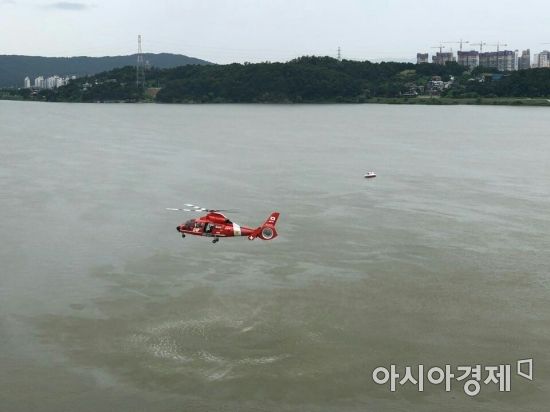 스튜디오강물 이미지