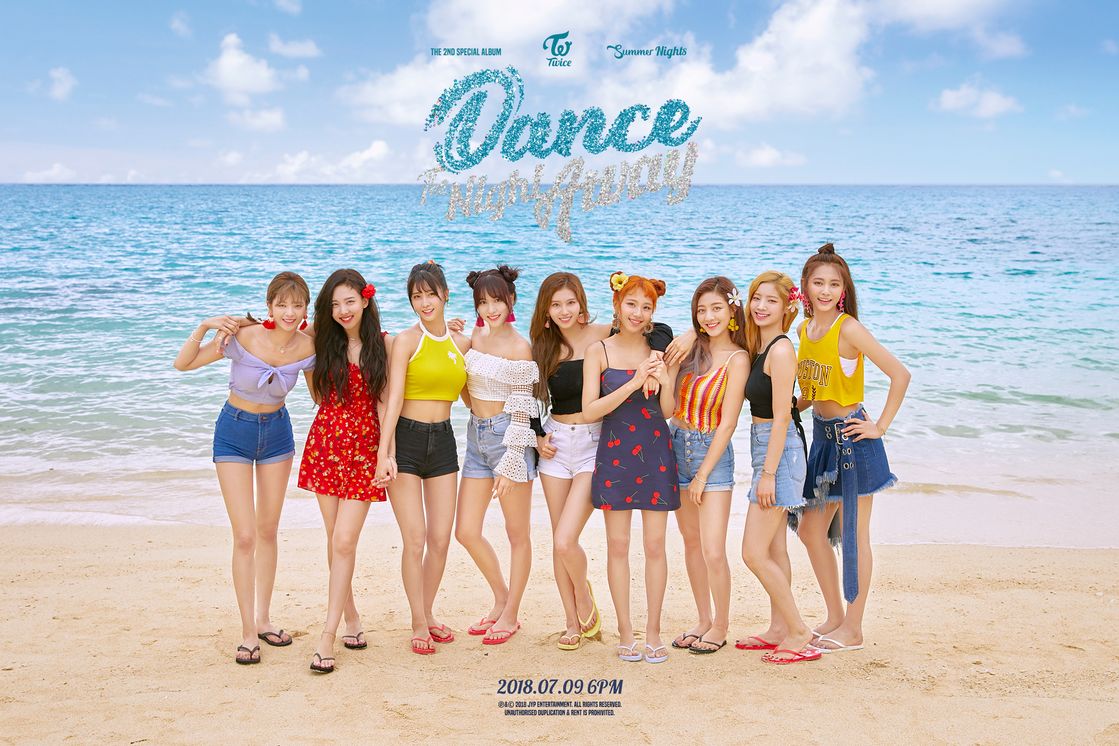 As of 7 am on December 12, TWICE special album Summer Nightstand title song Dance the Nightstand Lee Jin-hyuk ranked first in six major music charts including Melon, Genie, Bucks, Mnet, Monkey 3, and Ole Music.It is an uptempo pop song with the energy of youthful girls. Wheesung participated in the songwriting and expressed the youth of the nine members who live with special happiness.TWICE, which has been in the top spot on the charts since its comeback on the 9th, is also causing a hot trend in the music market.On the 11th, it ranked first in the Hanter charts and the sales volume of the comeback on the 3rd day exceeded 70,000.TWICE is active in Dance the Nightstand Lee Jin-hyuk.