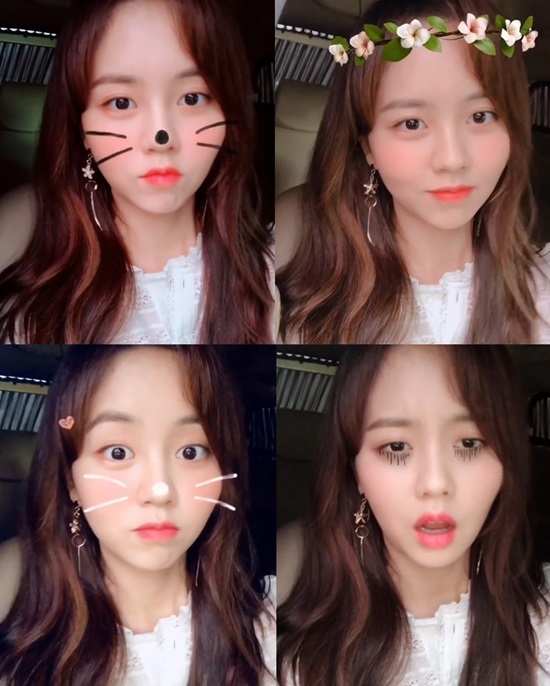Actor Kim So-hyun has revealed a youthful charm.Kim So-hyun posted a video on his instagram on the 12th with a short article entitled Enjoy dinner!The released video contains Kim So-hyuns Selfie, and Kim So-hyun has created various scenes through decorating applications.Kim So-hyuns various charms can be seen, attracting Eye-catching.Kim So-hyun appeared on KBS 2TV drama Radio Romance which last March.Photo: Kim So-hyun SNS
