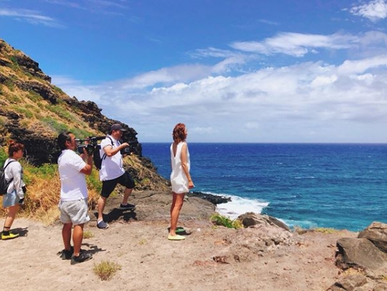 Japan model and UFC player Yoshihiro Akiyama wife Shiho Yano has unveiled the Hawaii Life.Shiho Yano announced the news of his appearance on Japan Fuji TV ! (guest knows) on July 12 via personal Instagram.Shiho Yano in the public photo is looking at the sea of ​​Hawaii, riding, yoga, etc., and enjoying a relaxed daily life.Shiho Yano said, We will introduce various places, including Hawaii recommendation places, meals, fashion, how to spend time, and surprise meetings.I will talk about everyday life, mood, thoughts, etc. Park Su-in