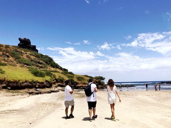 Japan model and UFC player Yoshihiro Akiyama wife Shiho Yano has unveiled the Hawaii Life.Shiho Yano announced the news of his appearance on Japan Fuji TV ! (guest knows) on July 12 via personal Instagram.Shiho Yano in the public photo is looking at the sea of ​​Hawaii, riding, yoga, etc., and enjoying a relaxed daily life.Shiho Yano said, We will introduce various places, including Hawaii recommendation places, meals, fashion, how to spend time, and surprise meetings.I will talk about everyday life, mood, thoughts, etc. Park Su-in
