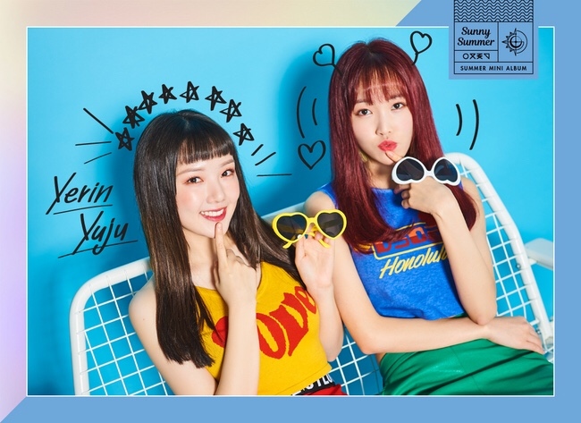 Girl group GFriend unveiled unit photo for the first time.GFriend released a unit version concept photo of the India Summer mini album Sunny India Summer through the official SNS at 0:00 on the 15th.In the open photo, GFriend is raising expectations for the new song Summer Summer Year with a refreshing and refreshing charm.Especially, it attracts attention by radiating the summer summer atmosphere of GFriend with two colors of cool and cool Feelings blue and fresh and splashing red.Yerin and Yuju, who boasted a cute charm with a wish and thumb, twin look and twin pose that boast the perfect chemistry of the leader and the youngest, and beautiful look of all members, including the playful cute silver line galaxy and mystery.GFriend, who will come back to the new song Summer Summer Year on the 19th, is expecting the birth of another India Summer song that connects We Are From Today in 2015, You and Me in 2016, and Trying Your Ears in 2017.Summer Summer Year is a cool pop dance song with a summer nights excitement. It gives GFriends youthful cuteness and addictive chorus a refreshing Feelings that seem to be on a cool beach.source music offer