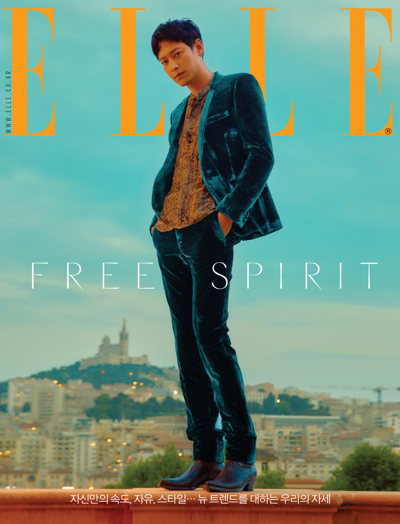 Actor Gang Dong-Won, who is about to release the movie Inang, covered the cover of the August issue of fashion media Elle.Photography took place on Corsica Island and Marseille in the south of France.The cover of the August issue of <Elle> is published in two versions, with a Portrait cover of Gang Dong-Won staring at the front with a fascinational eye and a cover with an atmosphere set in Marseille at dusk.In an interview with the pictorial, Gang Dong-Won told the story of a new acting transformation to be shown through the upcoming movie Inland, the feeling of building filmography without rest after his debut, and the expectation of Hollywoods first entry and future activities preparing for filming.On the other hand, the cover of Gang Dong-Won will be released in two kinds and will be available in the August issue of <Elle> and the official website published on July 20th.